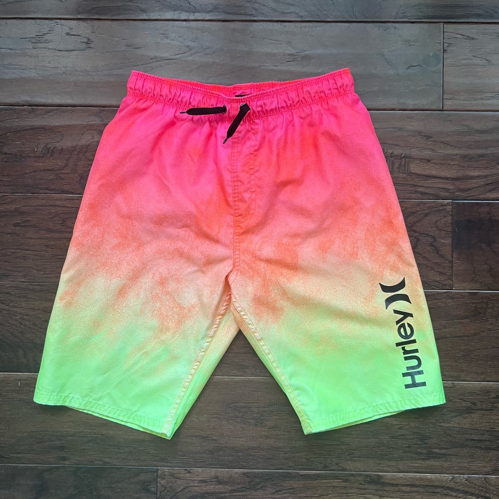 Hurley boys swim trunks 🌊 LIKE NEW 🩷🩵 💚